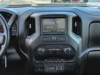 Chevrolet Silverado 2500HD 2023 4x4 Custom 4p Crew Cab SB