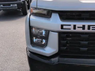 Chevrolet Silverado 2500HD 2023 4x4 Custom 4p Crew Cab SB