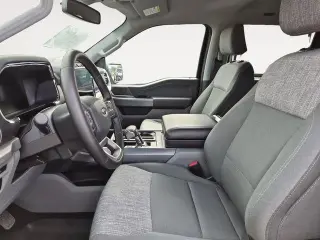 Ford F-150 Lightning 2023 AWD XLT 4p SuperCrew 5.5 ft. SB