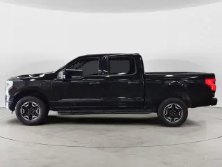 Ford F-150 Lightning 2023 AWD XLT 4p SuperCrew 5.5 ft. SB