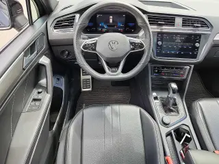 Volkswagen Tiguan 2022 AWD SE R-Line Negra 4Motion 4p SUV