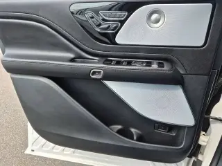 Lincoln Aviator 2024 AWD Reserve 4p SUV