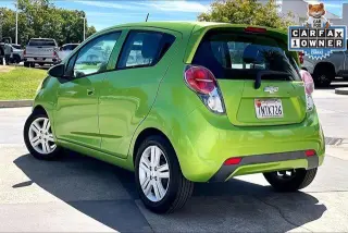 Chevrolet Spark 2015 1LT CVT 4p Hatchback