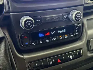 Ram ProMaster 2024 Tradesman 2500 159 WB 3dr High Roof Cargo Van sin asiento para pasajeros