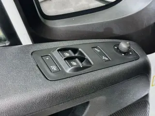 Ram ProMaster 2024 Tradesman 2500 159 WB 3dr High Roof Cargo Van sin asiento para pasajeros