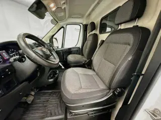 Ram ProMaster 2024 Tradesman 2500 159 WB 3dr High Roof Cargo Van sin asiento para pasajeros