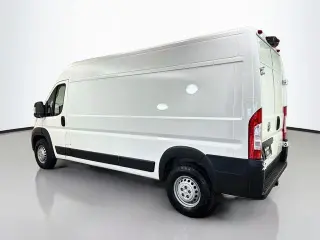 Ram ProMaster 2024 Tradesman 2500 159 WB 3dr High Roof Cargo Van sin asiento para pasajeros