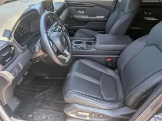 Honda Pilot 2025 AWD Touring 4p SUV