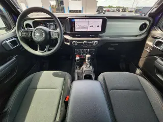 Jeep Wrangler 2026 4x4 Sport 4p SUV