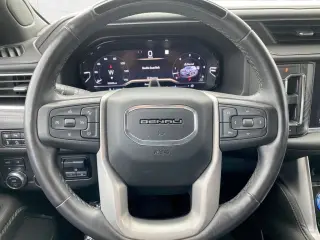 2023 GMC Yukon XL