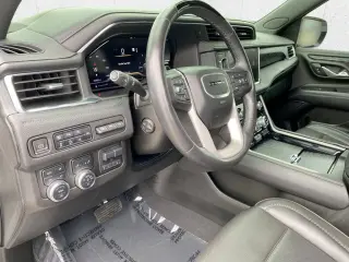 2023 GMC Yukon XL
