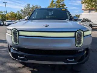 2023 Rivian R1S