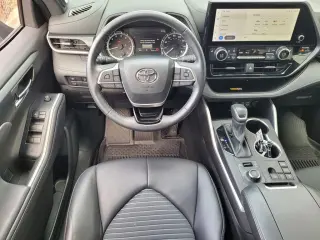 2024 Toyota Highlander