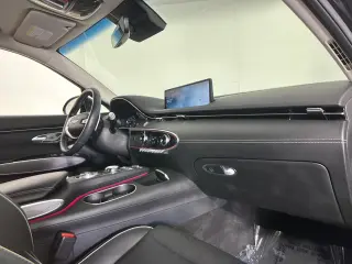 2024 Genesis Gv70