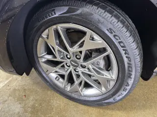 2024 Genesis Gv70