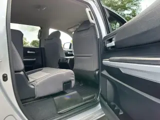 2014 Toyota Tundra Truck
