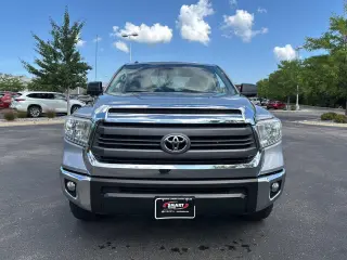 2014 Toyota Tundra Truck