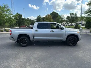 2014 Toyota Tundra Truck