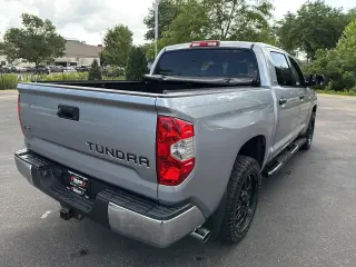 2014 Toyota Tundra Truck