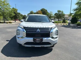 2024 Mitsubishi Outlander