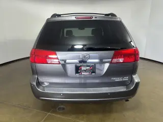 2005 Toyota Sienna
