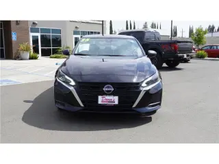 2025 Nissan Altima