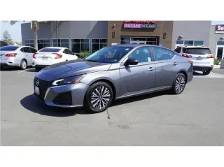 2025 Nissan Altima