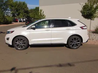 2016 Ford Edge
