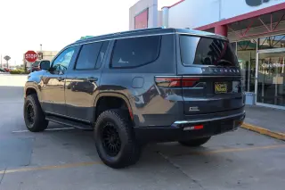 2022 Jeep Wagoneer