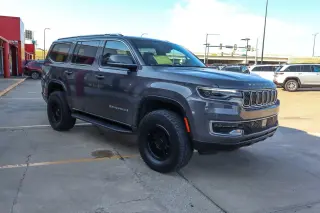 2022 Jeep Wagoneer