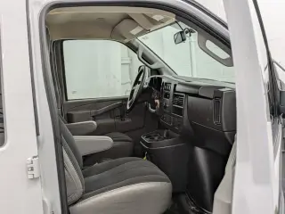 2025 GMC Savana 2500