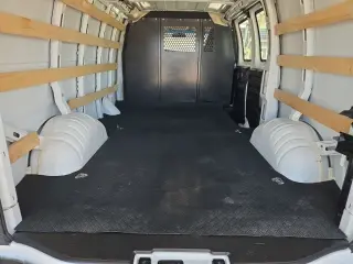 2025 GMC Savana 2500
