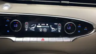 2025 Genesis GV70