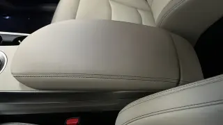 2025 Genesis GV70
