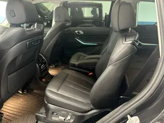 2022 BMW X7