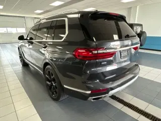 2022 BMW X7