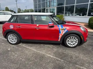 2016 MINI Cooper