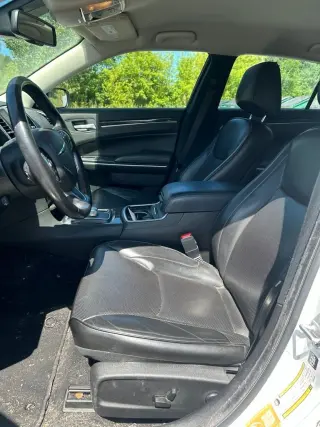 2022 Chrysler 300