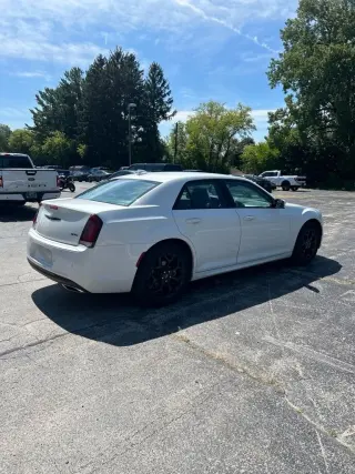 2022 Chrysler 300