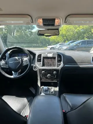 2022 Chrysler 300