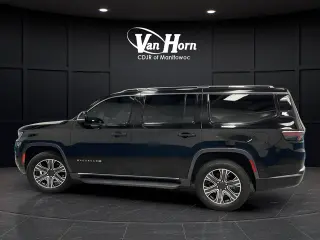 2022 Jeep Wagoneer