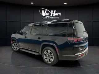 2022 Jeep Wagoneer