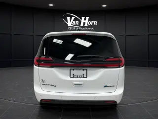 2024 Chrysler Pacifica Hybrid