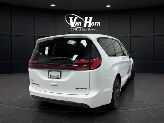 2024 Chrysler Pacifica Hybrid