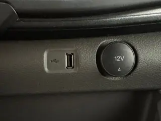 2025 Ford Transit-250