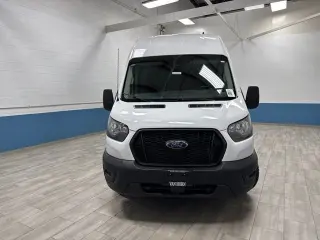 2025 Ford Transit-250