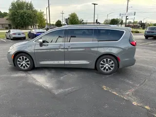 2021 Chrysler Pacifica Hybrid