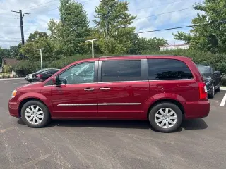 2016 Chrysler Town & Country