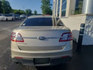 2018 Ford Taurus