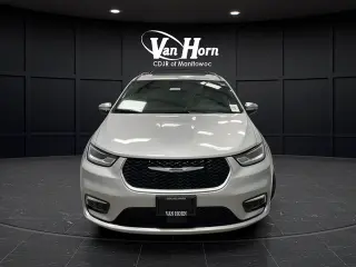 2023 Chrysler Pacifica Hybrid